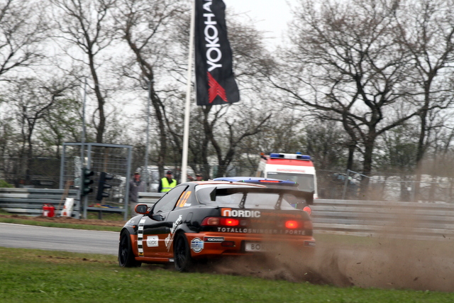 En Honda på græs
(Foto: Keld Dohm)
